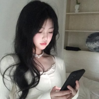 男人与婴儿